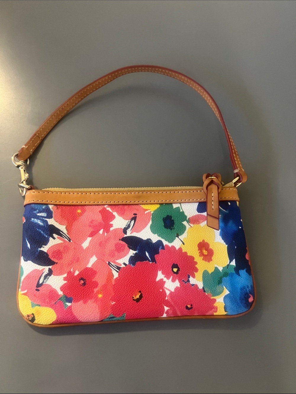 Dooney & Bourke Bright Floral Wristlet with Tan Trim - Picture 4 of 7
